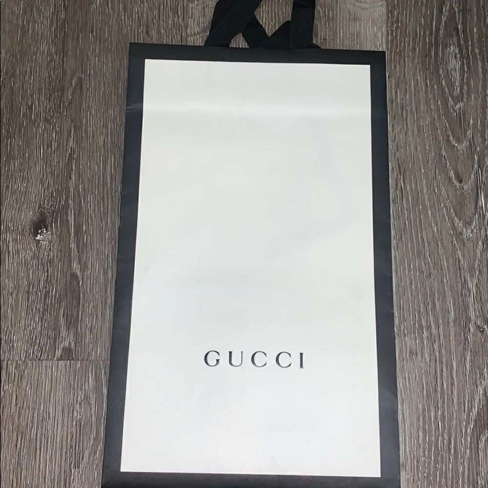 Gucci Bag / Wrapping Paper / Card